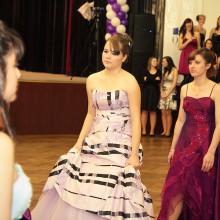 Fotografie z maturitního plesu Střední Zdravotnické školy Kladno, 2012