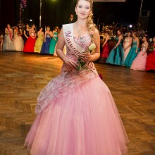 Fotografie z maturitního plesu SZŠ Kladno, 2015