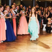Fotografie z maturitního plesu HT4 Střední školy služeb a řemesel Stochov, 2016